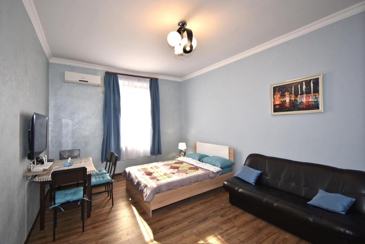 Apartment Near Sasundci Davit Metro Station Ereván Exterior foto