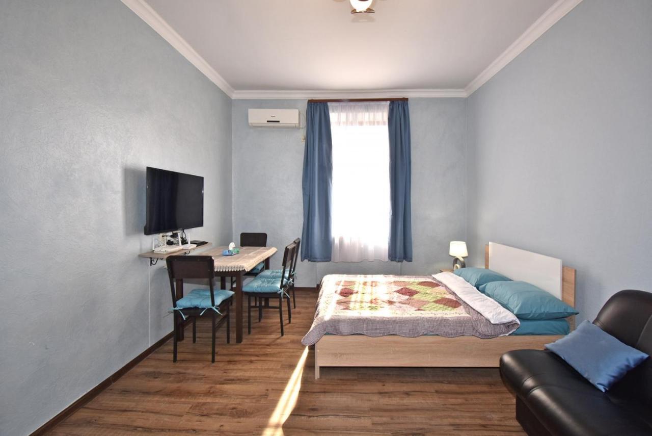 Apartment Near Sasundci Davit Metro Station Ereván Exterior foto